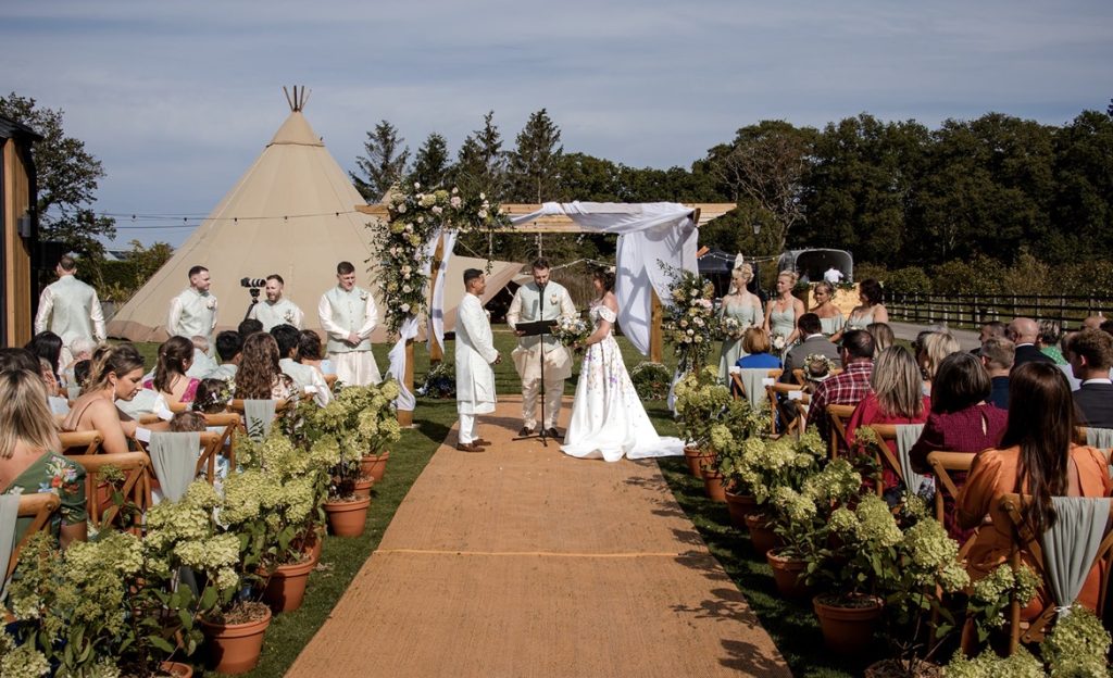 tipi hire